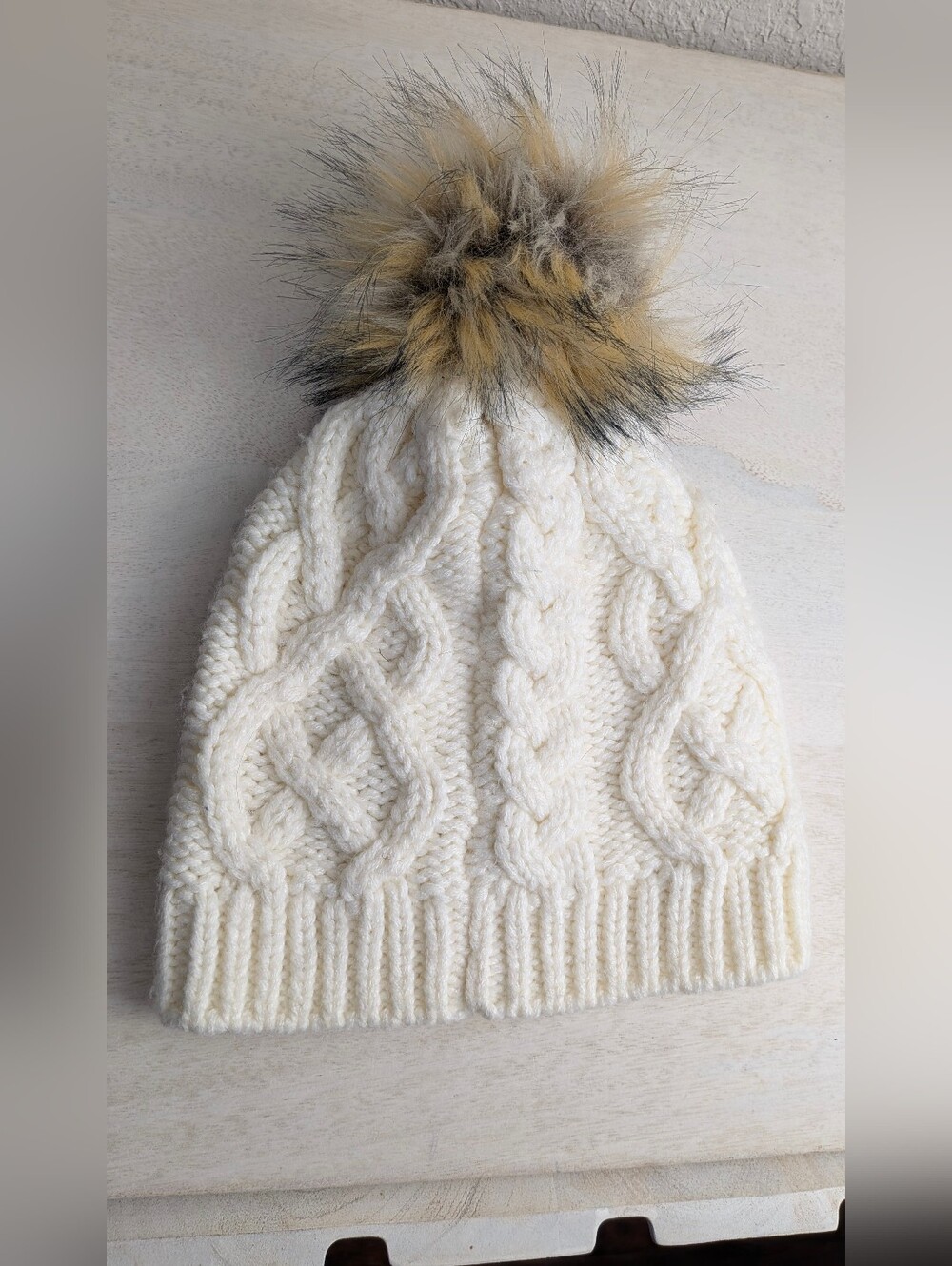 J. Crew Cable Knit Beanie Faux Fur Pom Pom Like New Cream Tan Cottagecore Chic